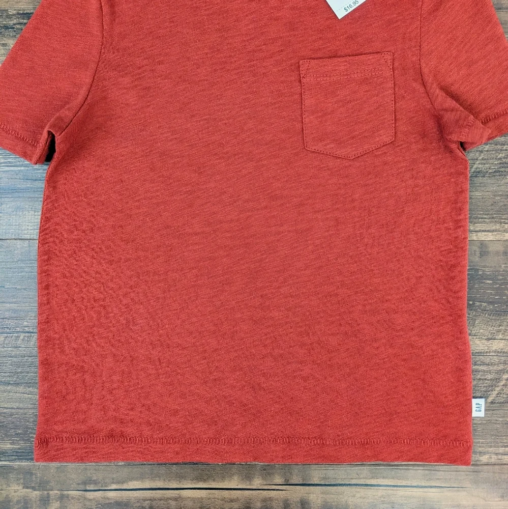 GAP tee shirt